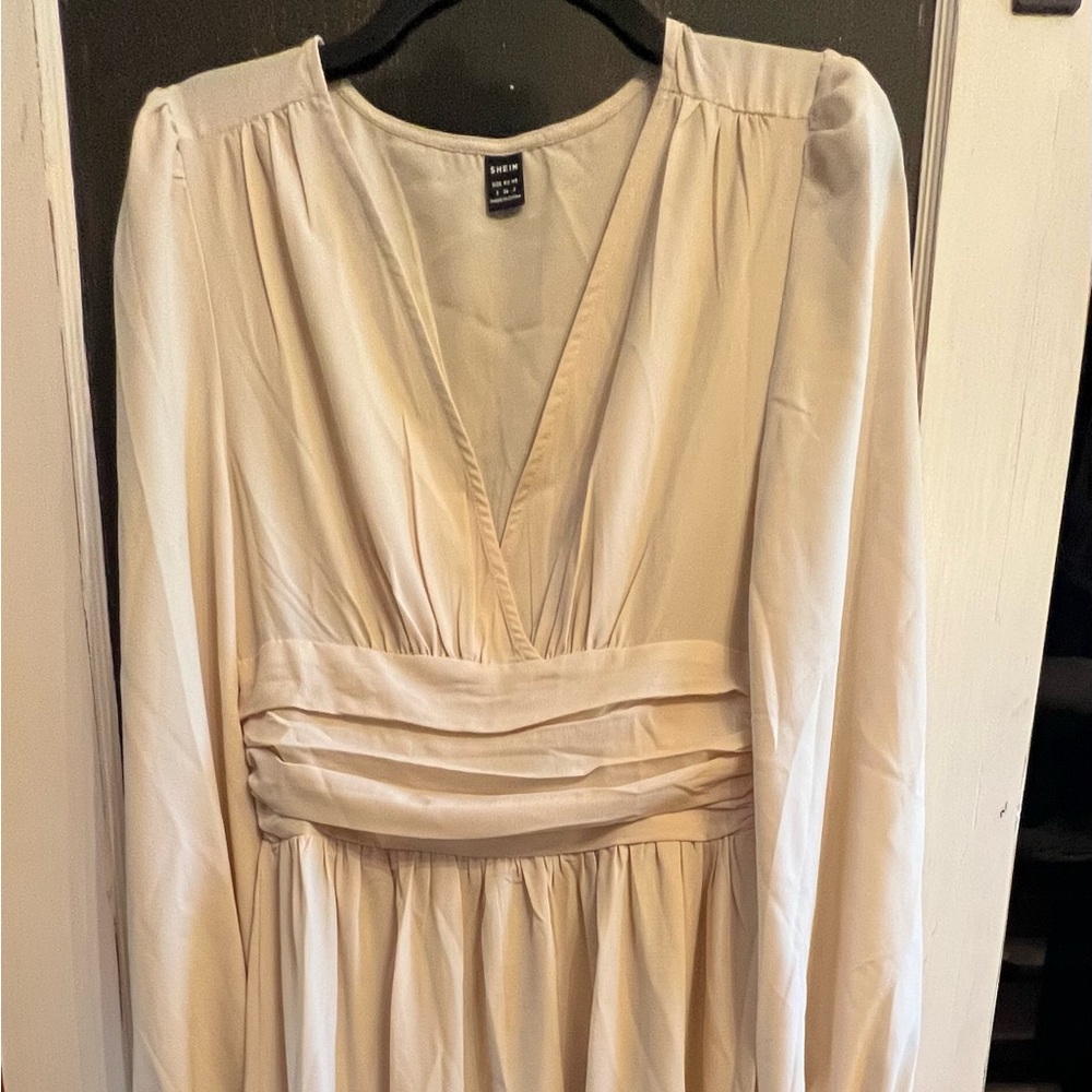 Elegant Cream Maxi Dress S